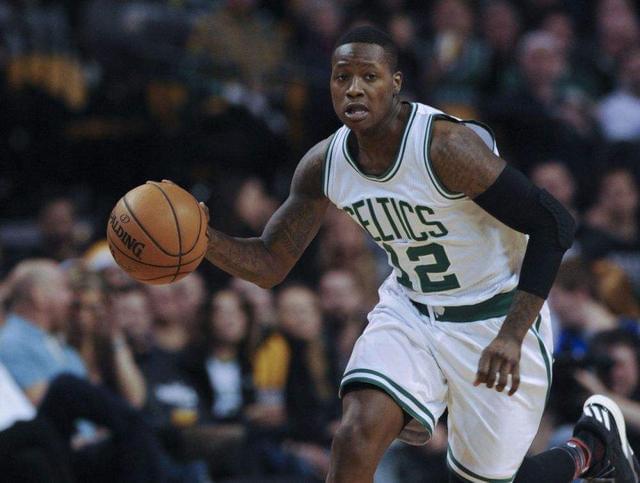 场以其精准 场以其精准